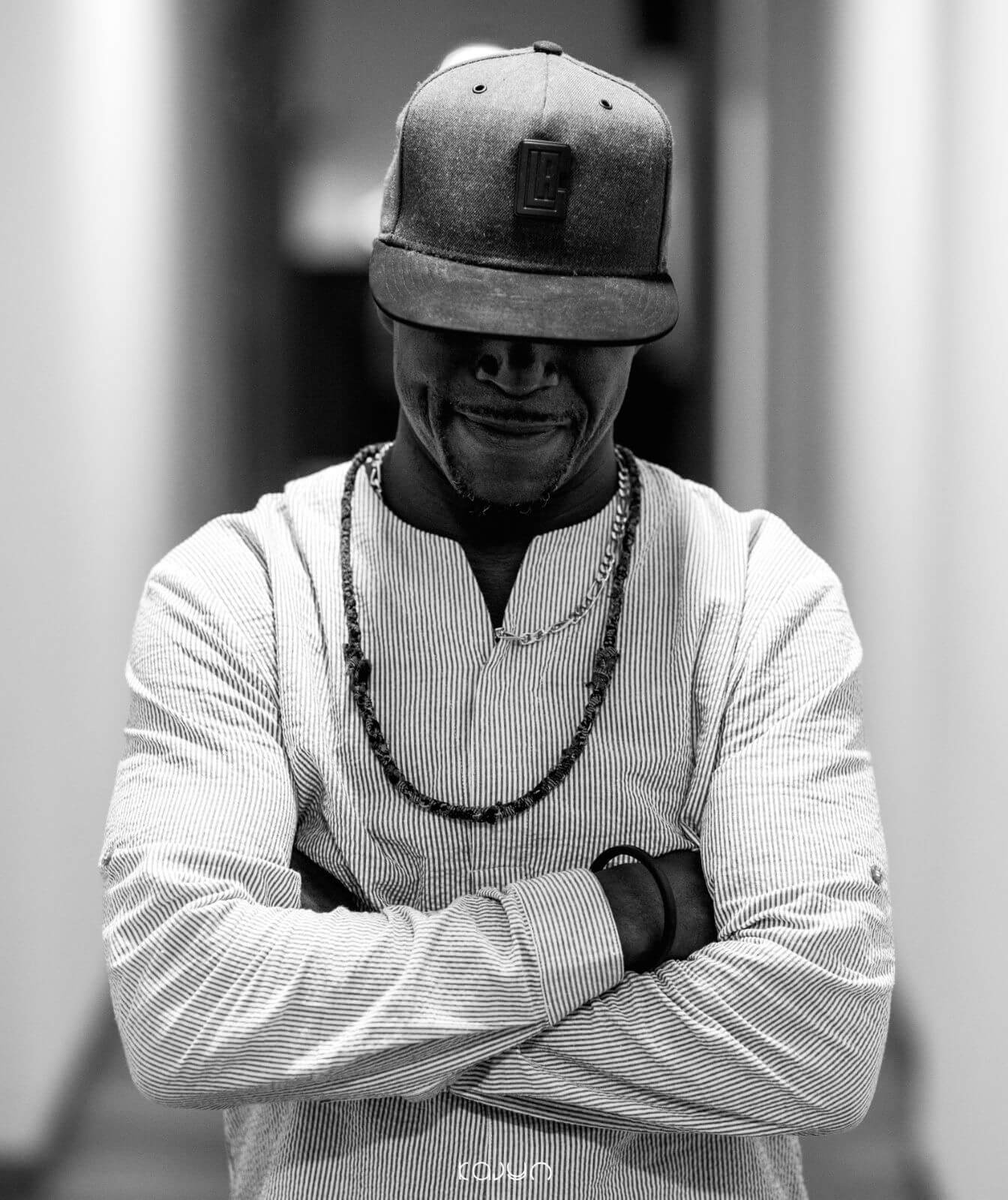 Renowned for his extraordinary Hip Hop style that mixes African dance and funk techniques, He is also a specialist in New Jack Swing dance style, that he has developped.